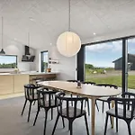 Σπίτι διακοπών 3 Bedroom Stunning In *