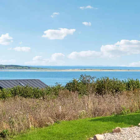 3 Bedroom Stunning In Casa de Férias Haderslev