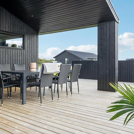 3 Bedroom Stunning In Haderslev